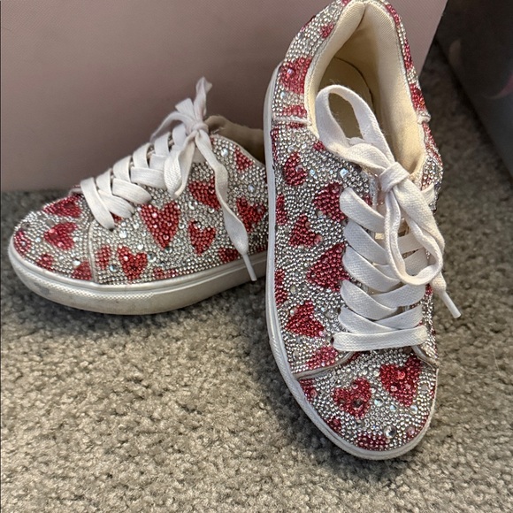 Heart Patterned Sneakers with Rhinestones - Picture 1 of 4